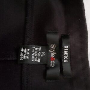 Black ribbed stretch skirt